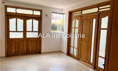 SE ARRIENDA CASA CAMPESTRE EN CAJICA