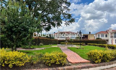 SE ARRIENDA CASA CAMPESTRE EN CAJICA