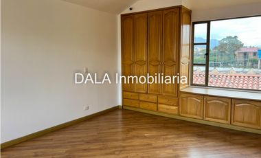 SE ARRIENDA CASA CAMPESTRE EN CAJICA