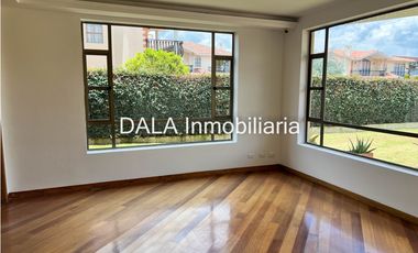 SE ARRIENDA CASA CAMPESTRE EN CAJICA