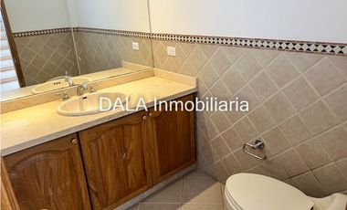 SE ARRIENDA CASA CAMPESTRE EN CAJICA