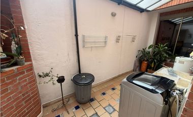 VENTA DE CASA EN SABANETA SECTOR SAN JOSE RANGO 21
