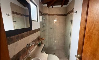 VENTA DE CASA EN SABANETA SECTOR SAN JOSE RANGO 21