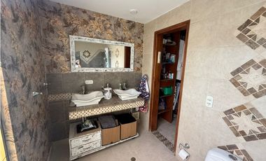VENTA DE CASA EN SABANETA SECTOR SAN JOSE RANGO 21