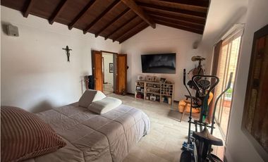 VENTA DE CASA EN SABANETA SECTOR SAN JOSE RANGO 21