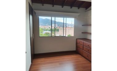 Venta apartamento Dúplex. Envigado.1 cuadra de Av Poblado.