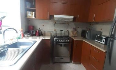 ALQUILO EXCLUSIVO DÚPLEX DE 4 HABITACIONES EN LA CASTELLANA – SURCO