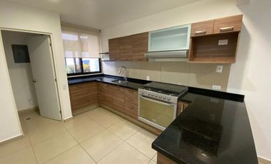 Casa en Renta Fracc Vista Bosques, a 25 min de Santa Fe, rápido acceso a la CDMX