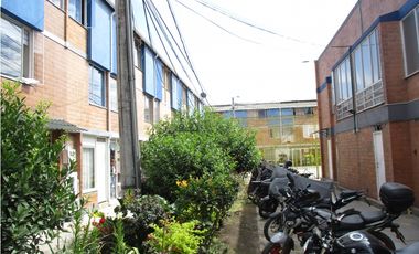 SE ARRIENDA CASA EN PRADERAS DE FONTIBON ET 2
