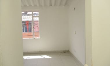 SE ARRIENDA CASA EN PRADERAS DE FONTIBON ET 2