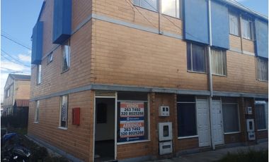 SE ARRIENDA CASA EN PRADERAS DE FONTIBON ET 2