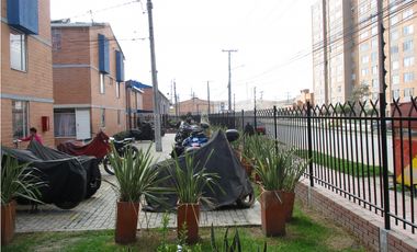 SE ARRIENDA CASA EN PRADERAS DE FONTIBON ET 2