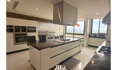 Vendo Penthouse en Santa María Golf & Country Club