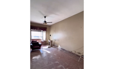 VIVIENDA CON AMPLIO GALPON EN VENTA. VILLA TESEI