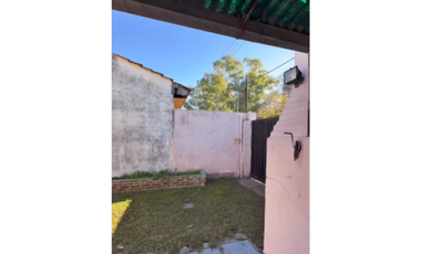 VIVIENDA CON AMPLIO GALPON EN VENTA. VILLA TESEI