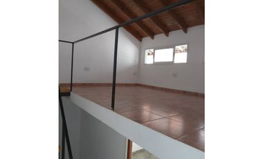 Lavadero 1368, entre Jofré y Alvear