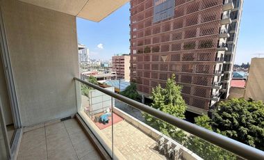 Departamento en renta, con amplio balcón, en el corazón de Interlomas. Ideal para ejecutiv@