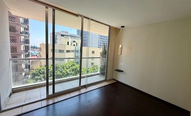 Departamento en renta, con amplio balcón, en el corazón de Interlomas. Ideal para ejecutiv@