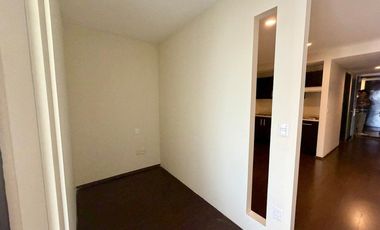 Departamento en renta, con amplio balcón, en el corazón de Interlomas. Ideal para ejecutiv@