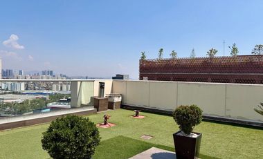 Departamento en renta, con amplio balcón, en el corazón de Interlomas. Ideal para ejecutiv@
