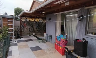 INIZIA PROPIEDADES VENDE CASA EN LAS COMPUERTAS DE BUIN
