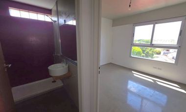 VENTA DEPTO 3 AMB. COCH. TERRAZA PROPIA. FLORIDA.