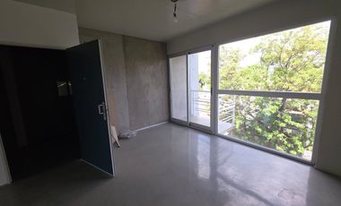 VENTA DEPTO 3 AMB. COCH. TERRAZA PROPIA. FLORIDA.