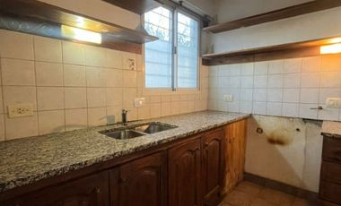Triplex en alquiler en Moron Sur