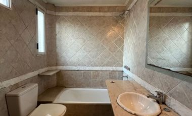 Triplex en alquiler en Moron Sur
