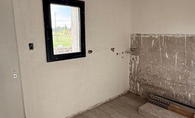 Casa en venta c/ cochera en Las Acacias II
