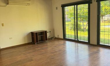 Casa en alquiler c/ cochera en Luján de Cuyo