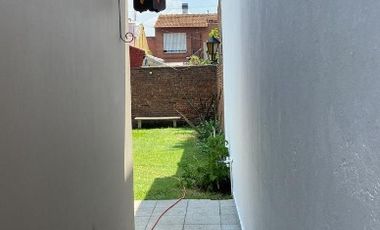 Casa en alquiler en Lanus Este