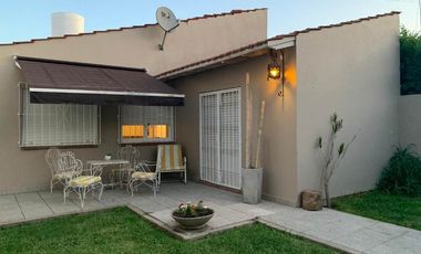 Casa en alquiler en Lanus Este