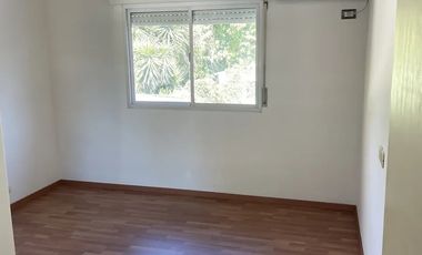 ALQUILER DUPLEX 3 AMB CON PATIO, PILETA Y COCHERA EN ITUZAINGO