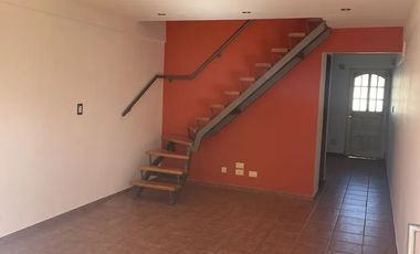 ALQUILER DUPLEX 3 AMB CON PATIO, PILETA Y COCHERA EN ITUZAINGO