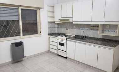 Departamento en alquiler en Villa Tesei