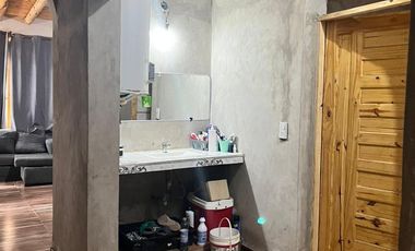 VENTA CASA QUINTA, QUINCHO, PISCINA, GRAN LOTE!