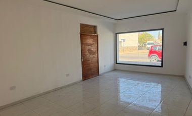 Casa céntrica de Categoría. A estrenar. Capital