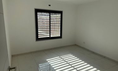Casa céntrica de Categoría. A estrenar. Capital