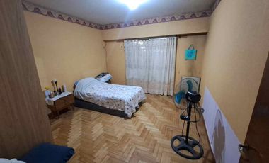 VENTA CASA EN ESQUINA CON GALPON.