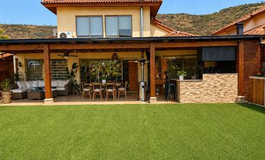 VENTA   SANTA ELENA DE CHICUREO,  A PASOS DEL PUMAHUE