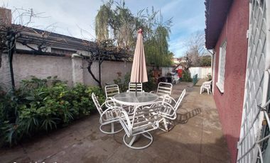 LINDA CASA EN LA REINA HABITACIONAL O COMERCIAL