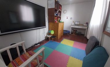 LINDA CASA EN LA REINA HABITACIONAL O COMERCIAL