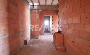 DPTO EN VENTA 2 DORMIS CON COCHERA| PLOTTIER