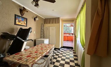Casa 2/3 Dorm-Pileta-Cochera barrio Sur