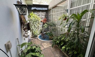 Casa 2/3 Dorm-Pileta-Cochera barrio Sur