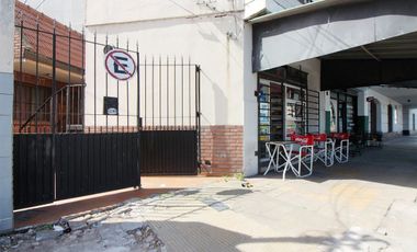 VENTA BLOCK  2 LOCALES MAS 3 VIVIENDAS LOTE LIBRE