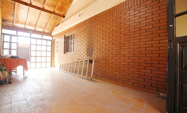 VENTA BLOCK  2 LOCALES MAS 3 VIVIENDAS LOTE LIBRE