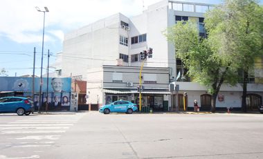 VENTA BLOCK  2 LOCALES MAS 3 VIVIENDAS LOTE LIBRE