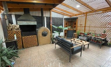 Casa en Venta en Conjunto habitacional Puerto Montt, Limache